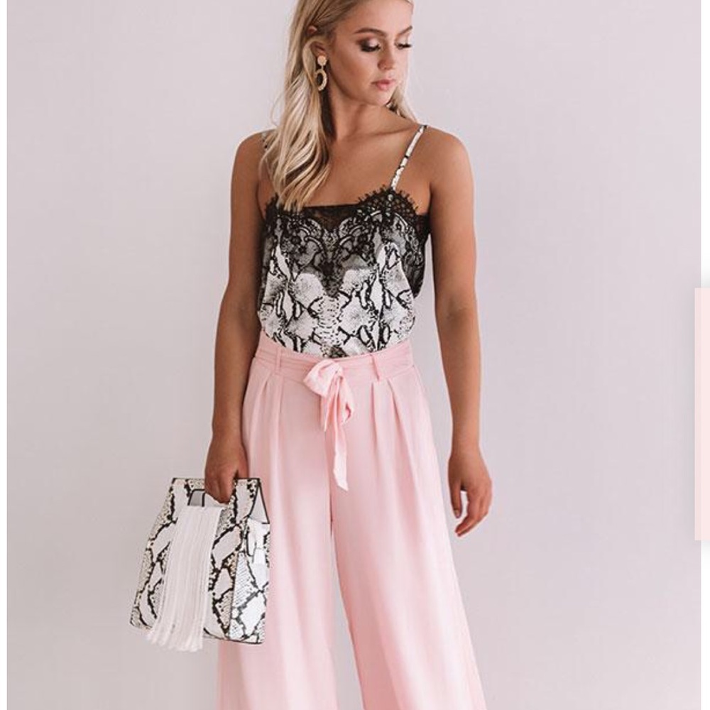 Snakeskin and Eyelash Lace Cami Sleeveless Top SM
